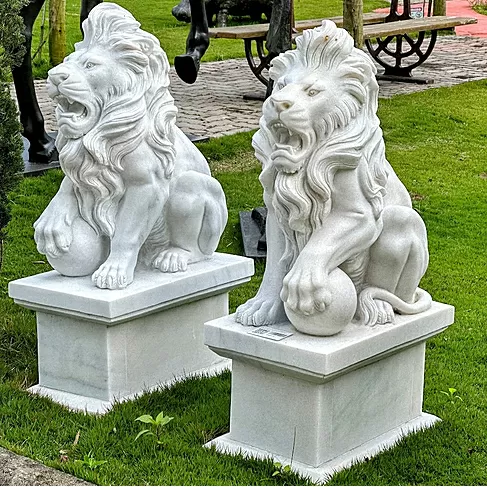 Escultura clássica em mármore esculpido da Quinta Dell'Arte